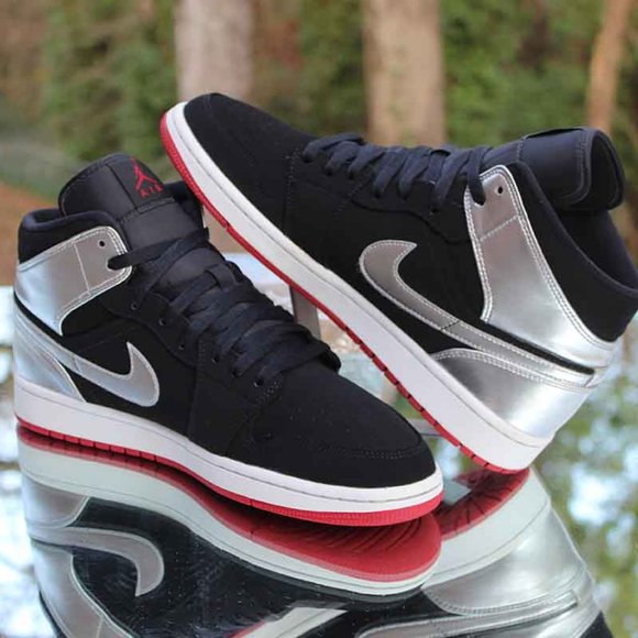 nike air jordan 1 mid johnny kilroy